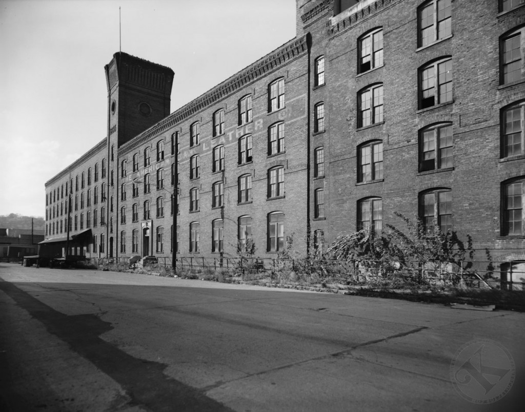 Kenner Street 1979 American Oak Leather Building