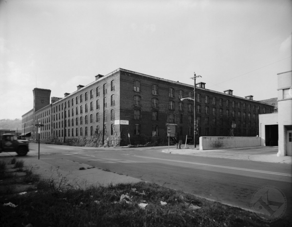 Kenner Street 1979 American Oak Leather Building