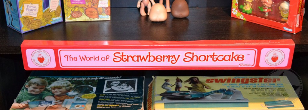 Kenner Strawberry Shortcake Plastic Flat Shelf Talker